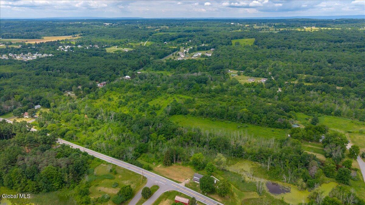 L8 Stratton Lane Stillwater NY 12170