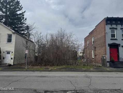 1035-1037 6th Avenue Troy NY 12180