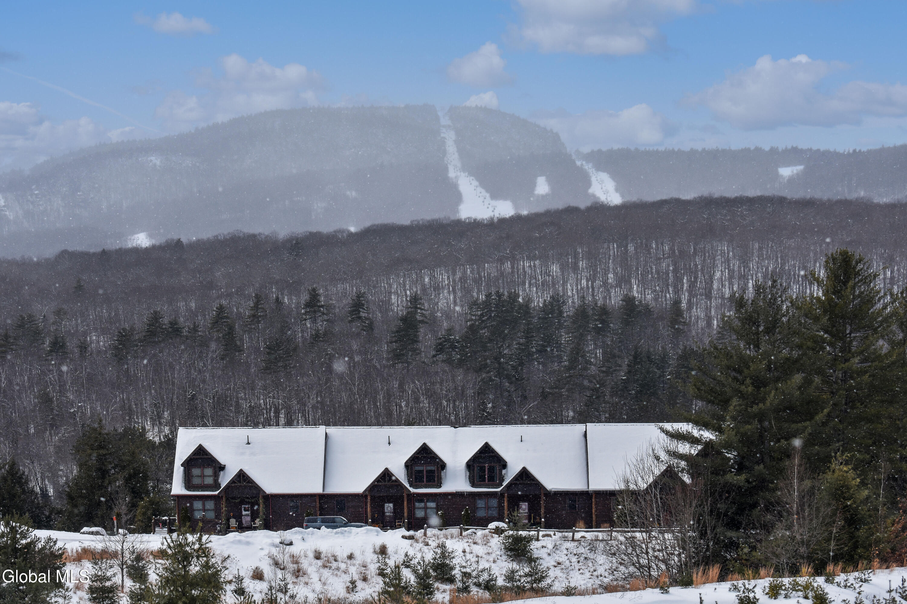 26-29 Sunway Drive North Creek NY 12853