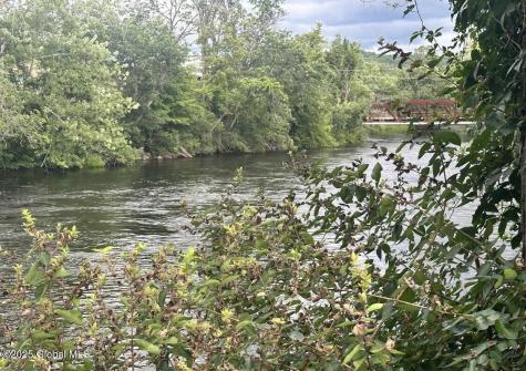22 River Street Warrensburg NY 12885