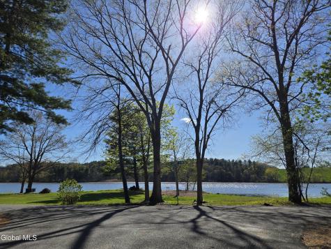 5 Sunset Street Rexford NY 12148