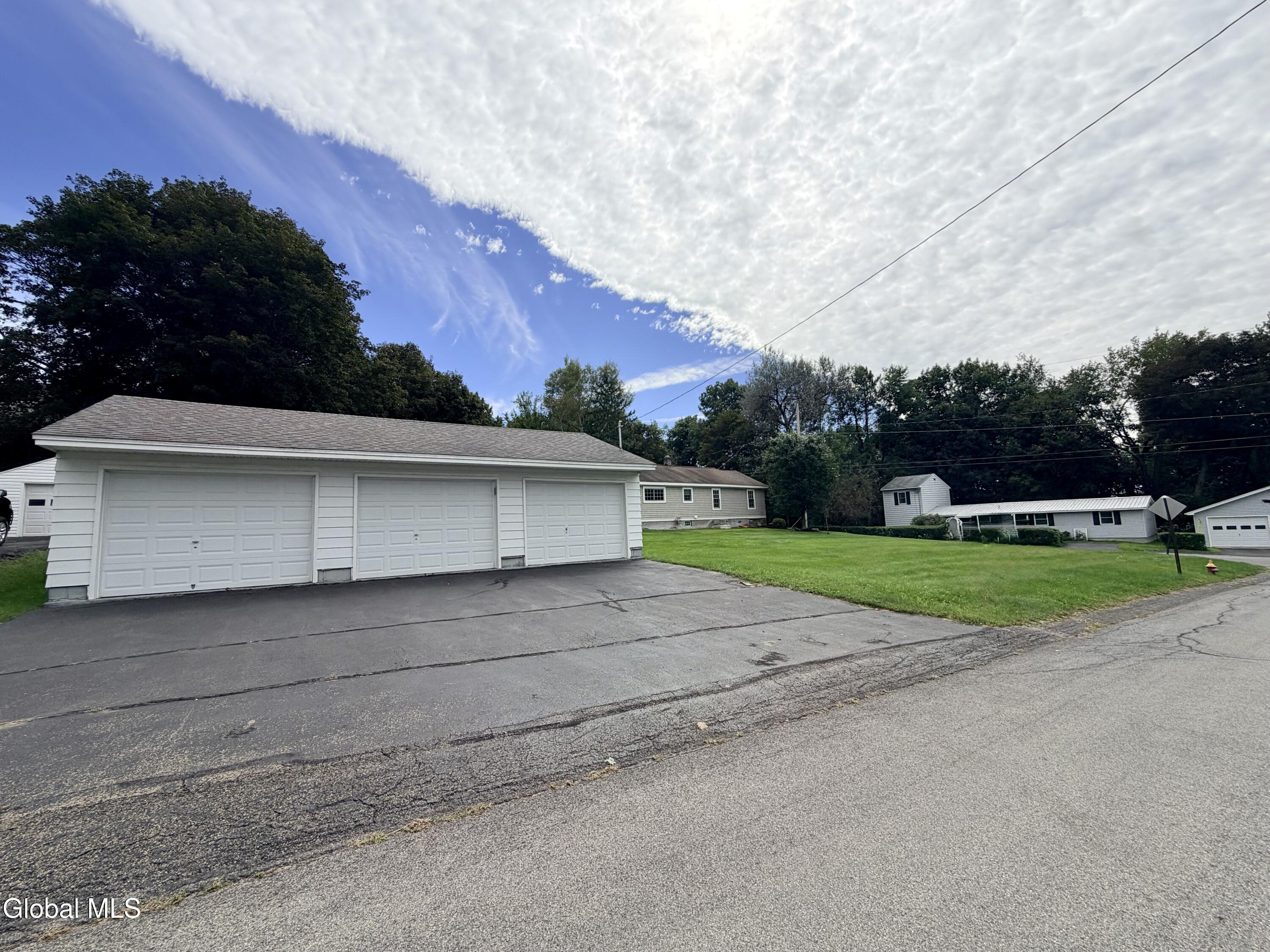 83 Greenwood Avenue Amsterdam NY 12010