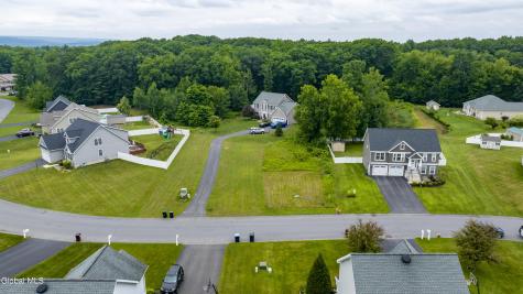 208 Steeple Way Rotterdam NY 12306