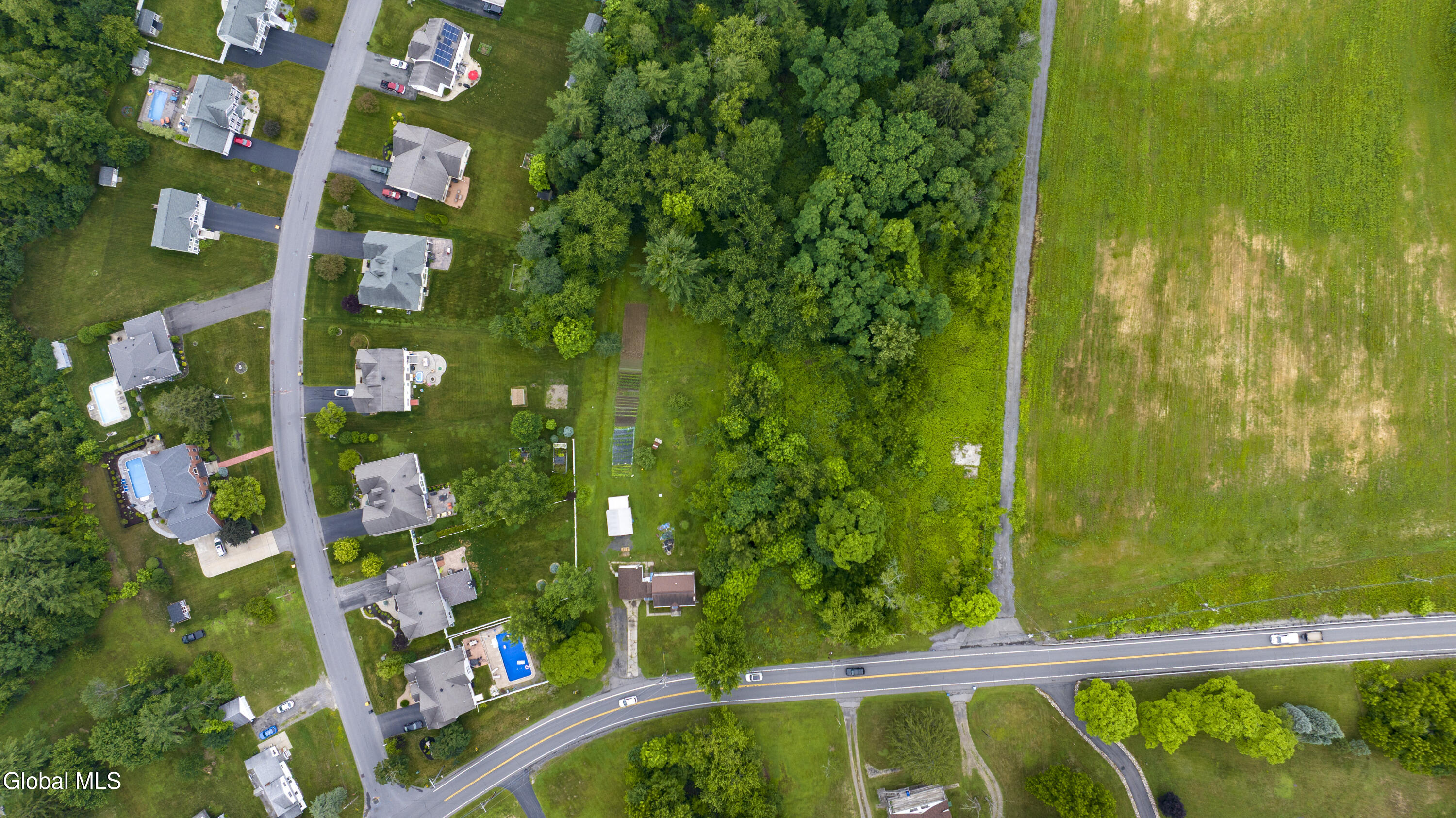 208 Steeple Way Rotterdam NY 12306