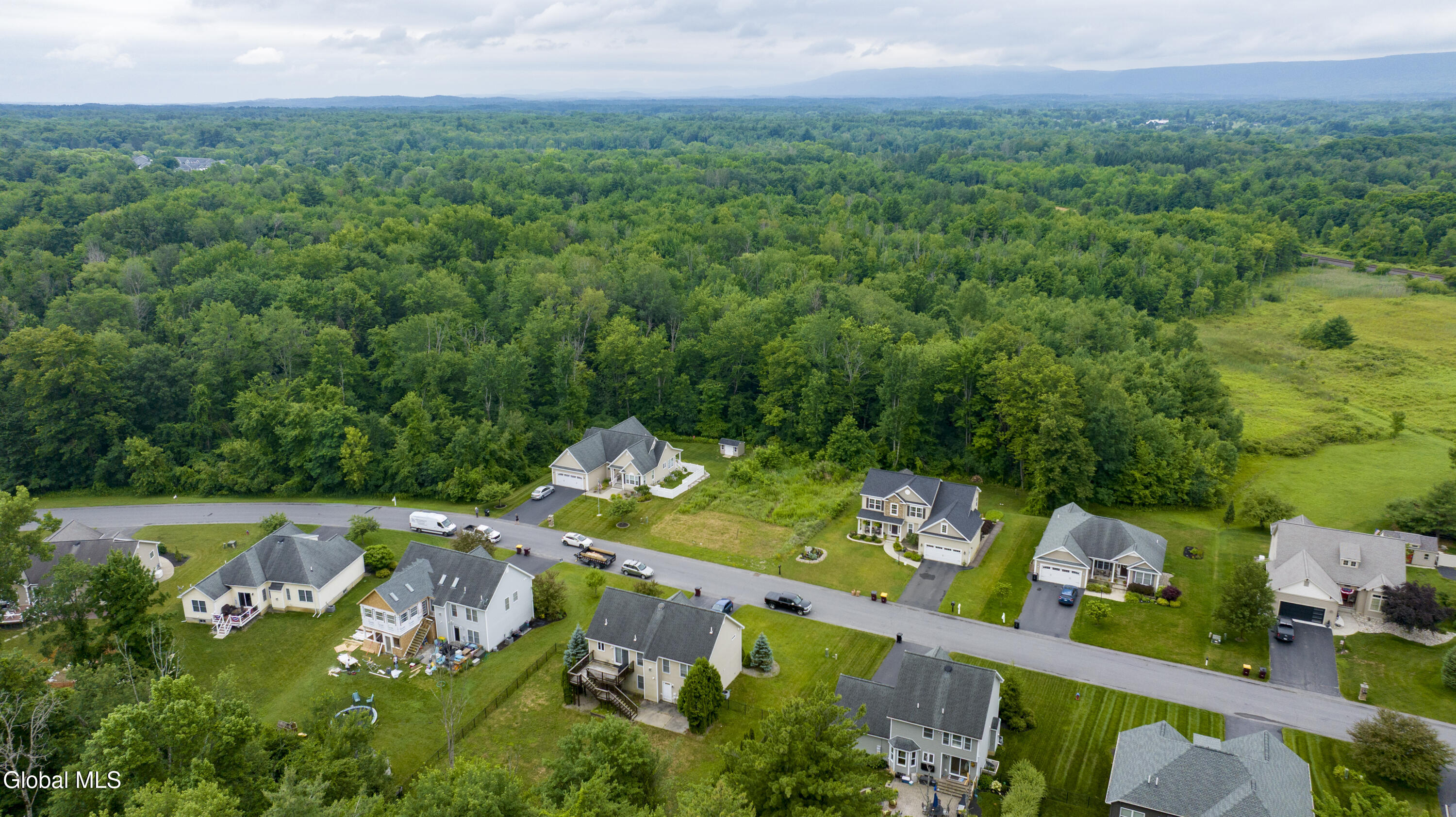 208 Steeple Way Rotterdam NY 12306