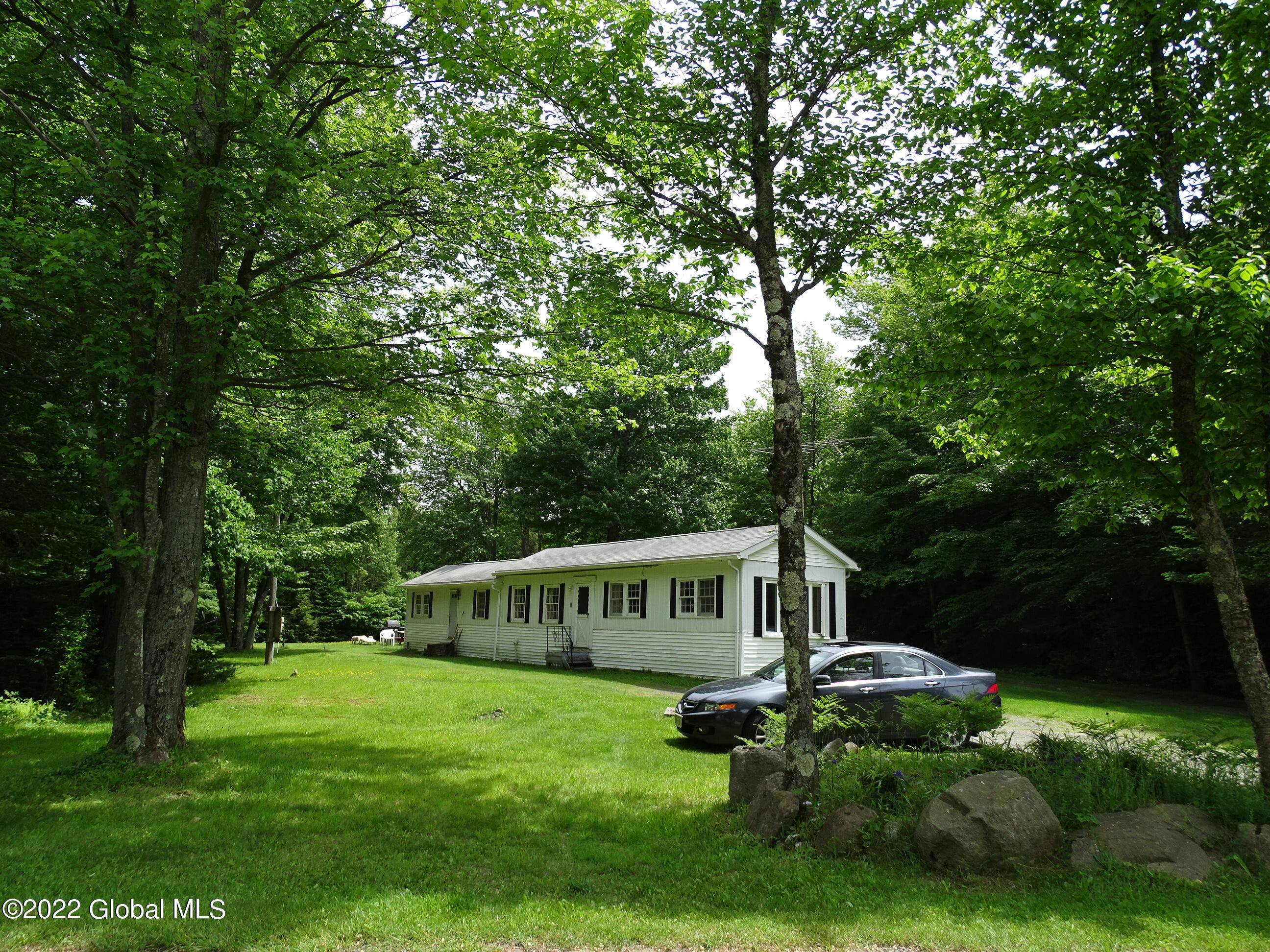 528 Dyken Pond Road Petersburgh NY 12138