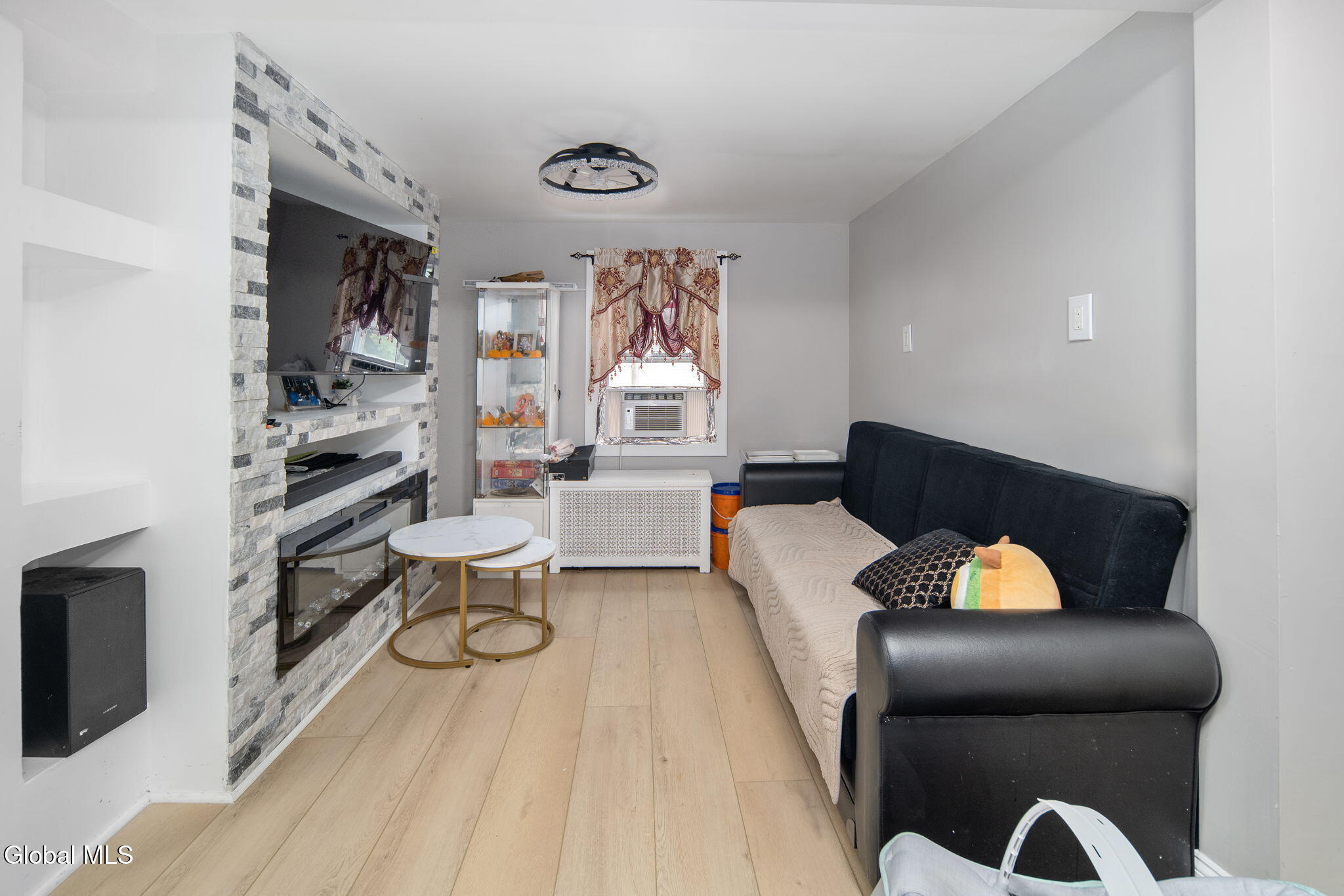 492 Olean Street Schenectady NY 12306
