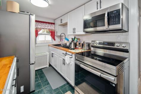 492 Olean Street Schenectady NY 12306