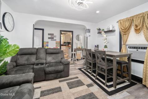 492 Olean Street Schenectady NY 12306
