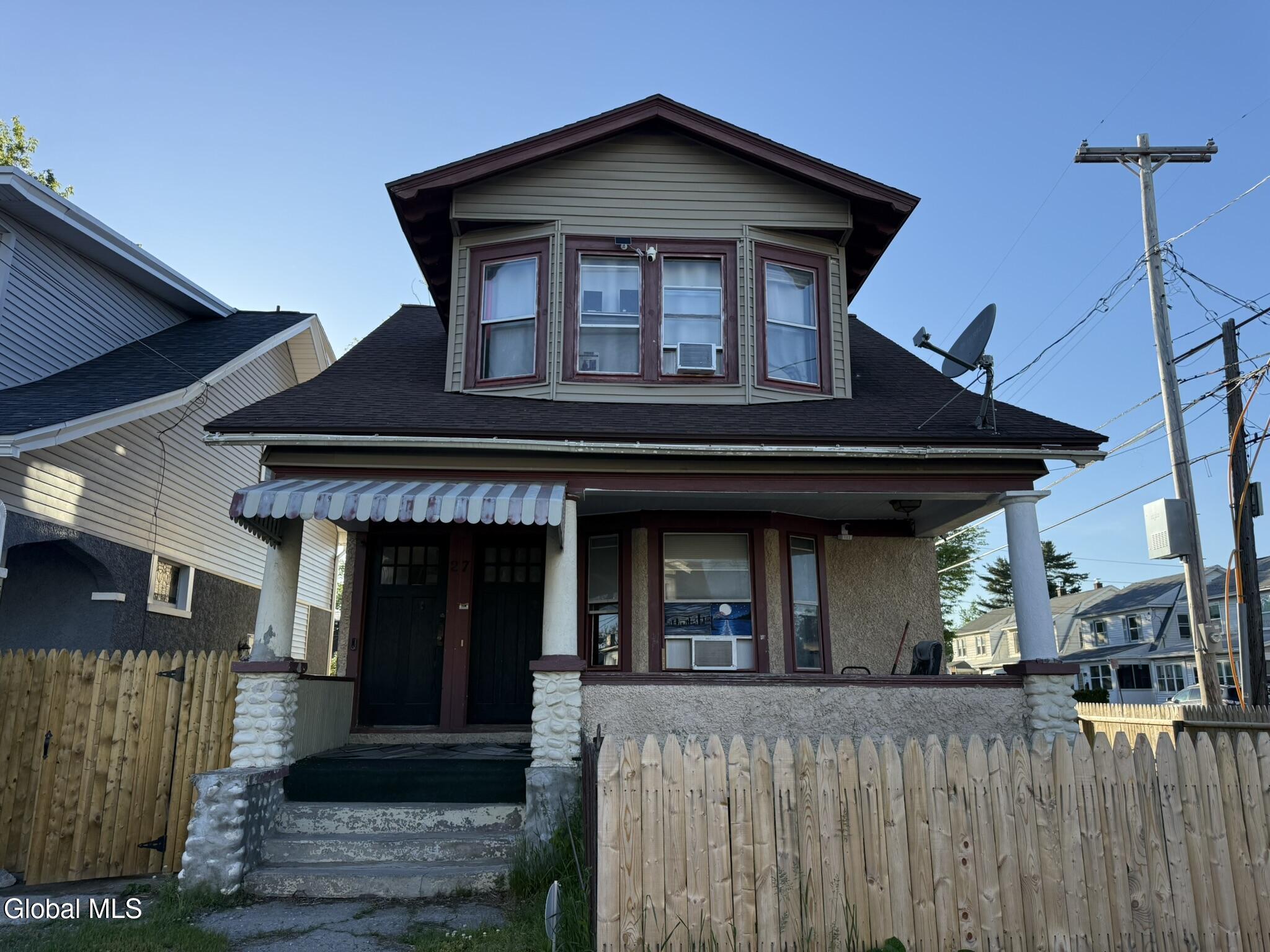 27 Mckinley Street Albany NY 12206