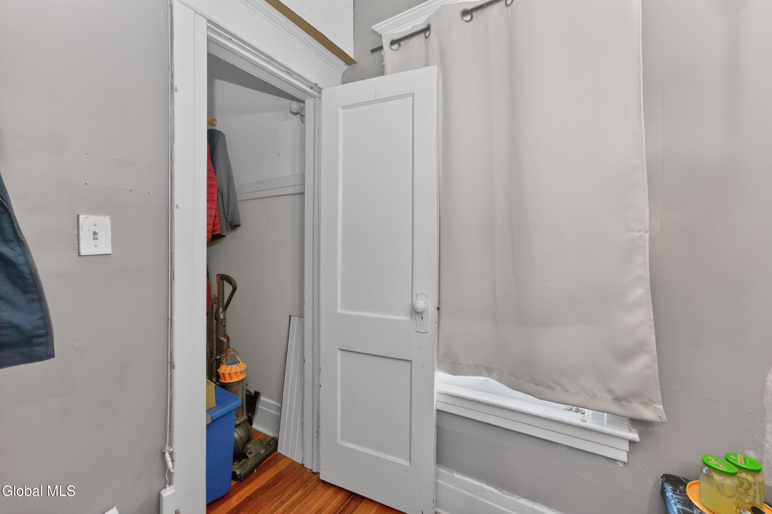 27 Mckinley Street Albany NY 12206