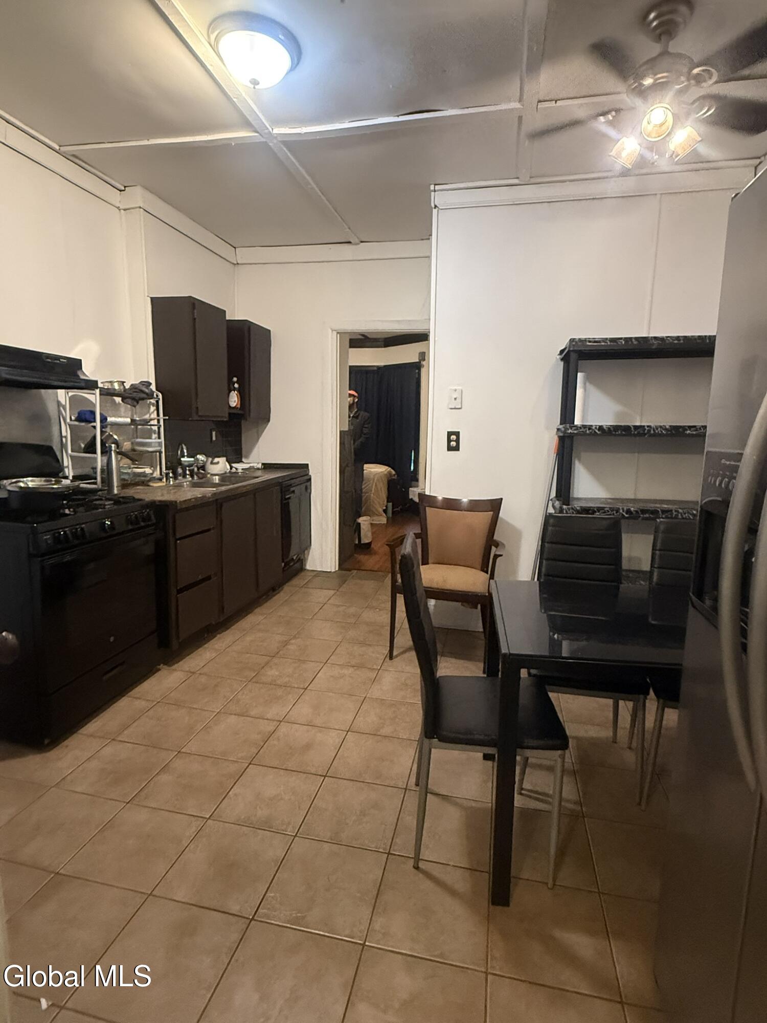 27 Mckinley Street Albany NY 12206