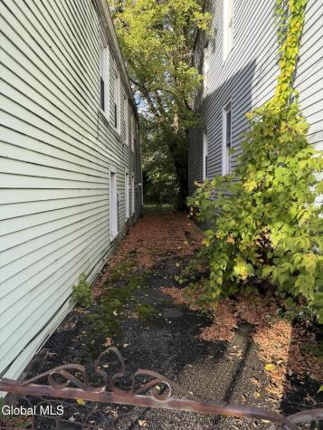 279 Livingston Avenue Albany NY 12210