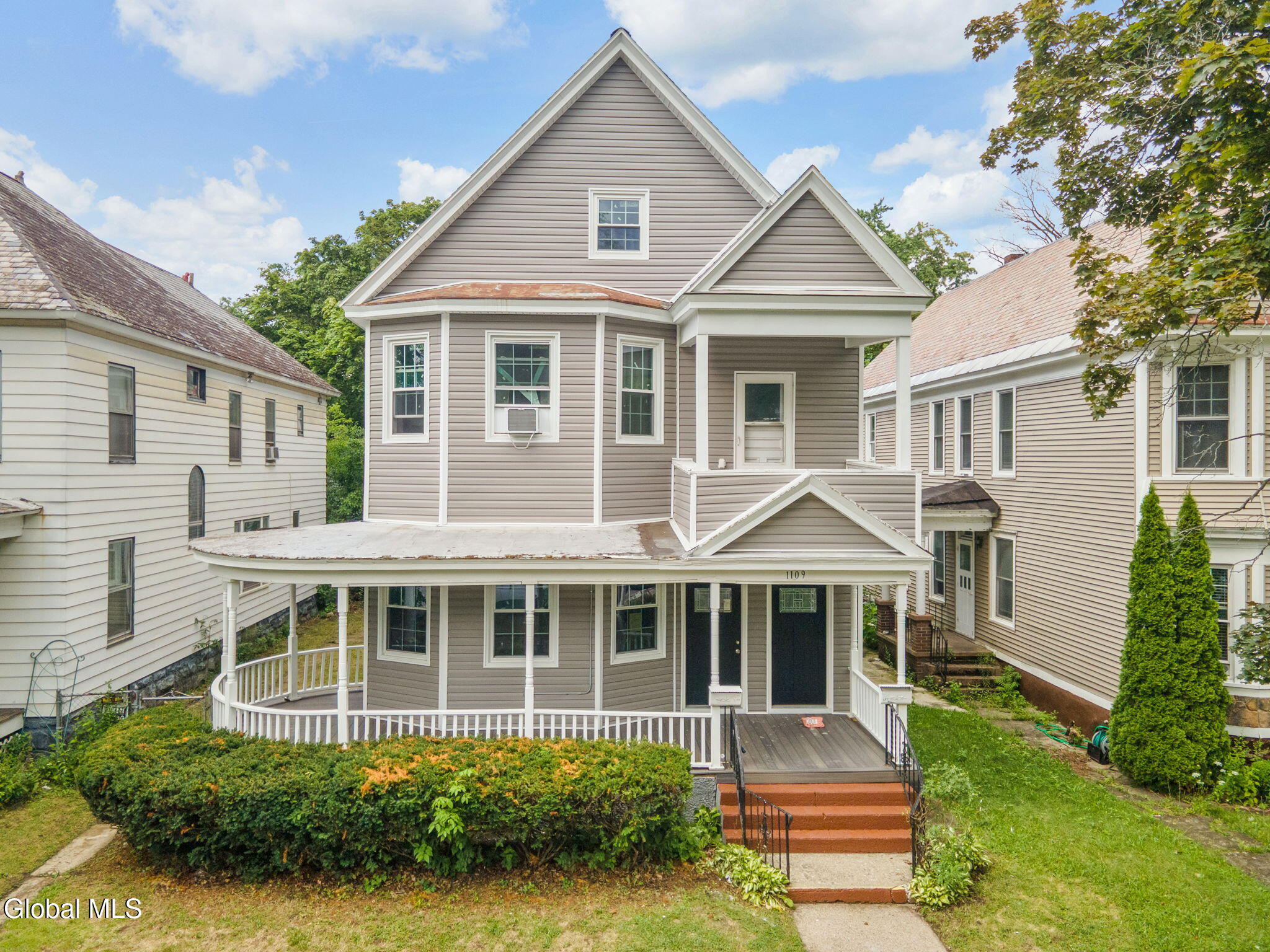 1109 Glenwood Boulevard Schenectady NY 12308