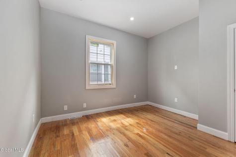 1109 Glenwood Boulevard Schenectady NY 12308