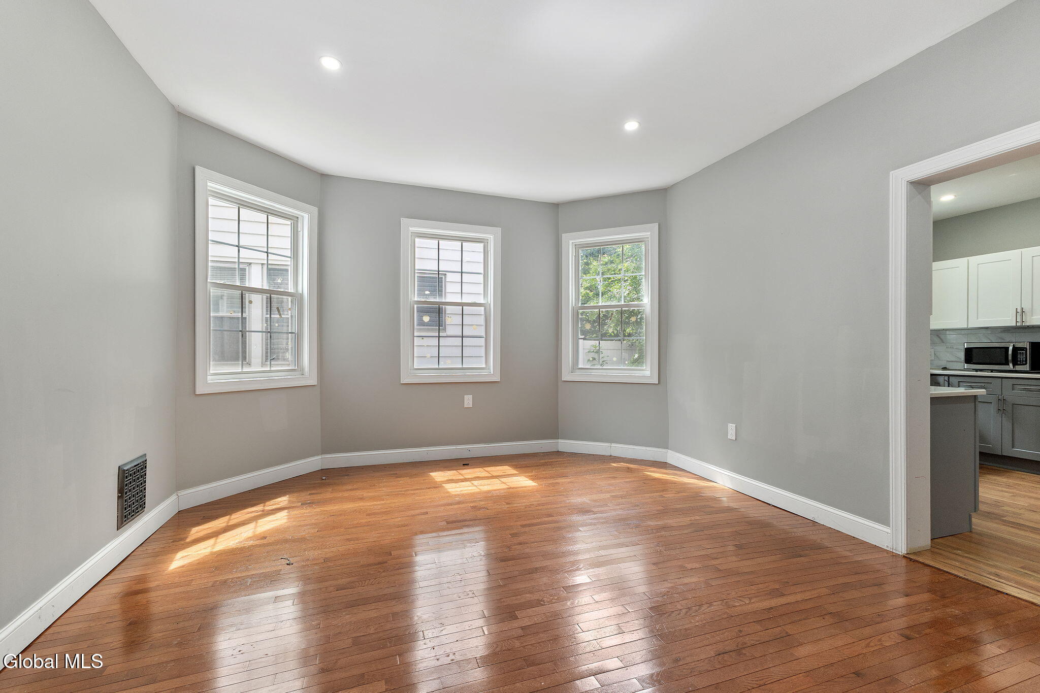 1109 Glenwood Boulevard Schenectady NY 12308