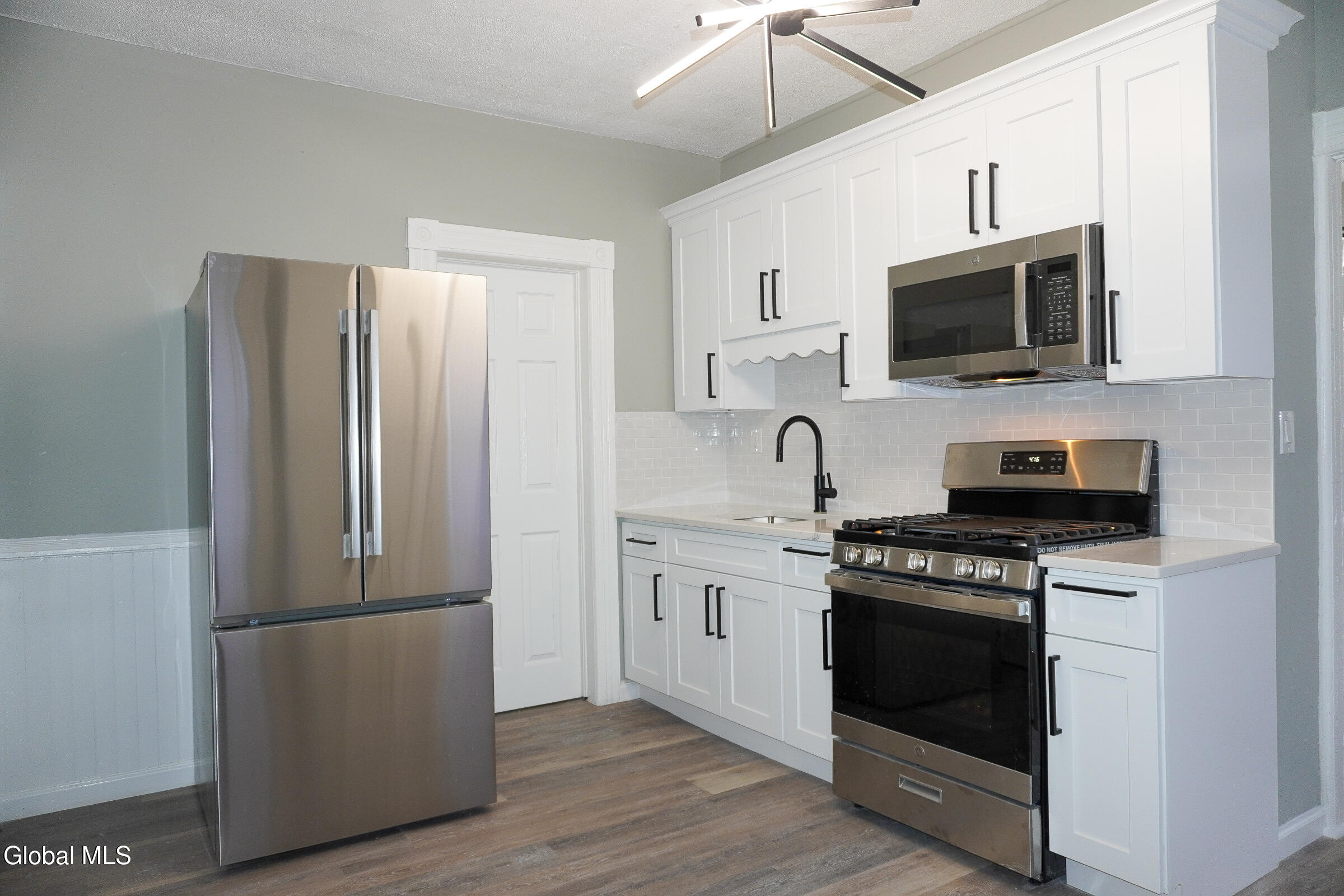 205 Victory Avenue Schenectady NY 12307