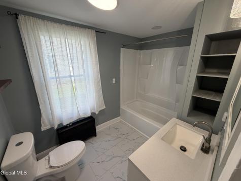 422 4th Avenue Troy NY 12182