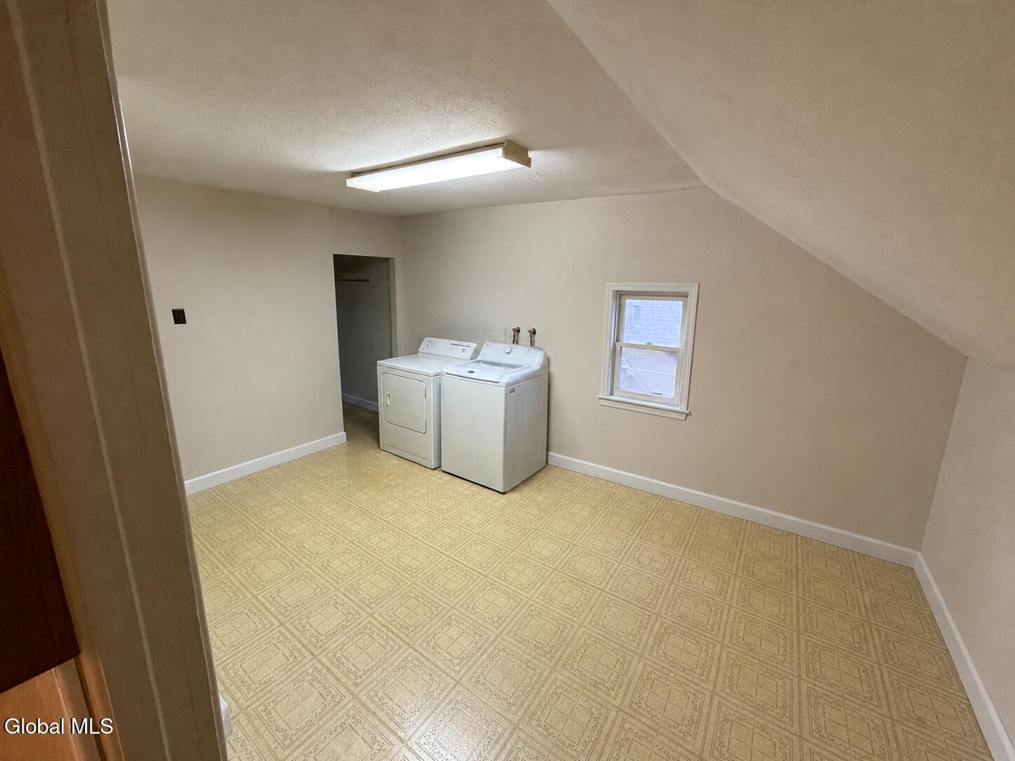 422 4th Avenue Troy NY 12182