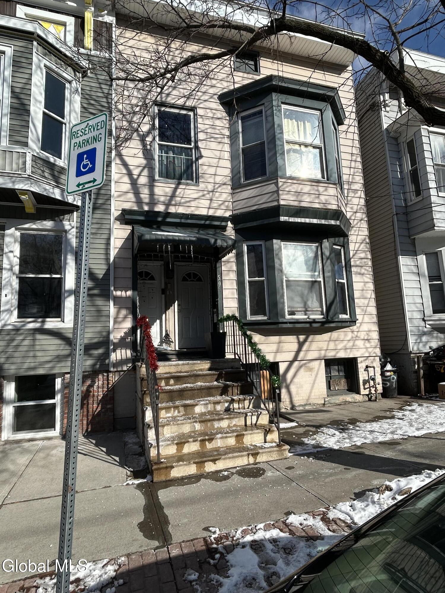 59 Dana Avenue Albany NY 12208