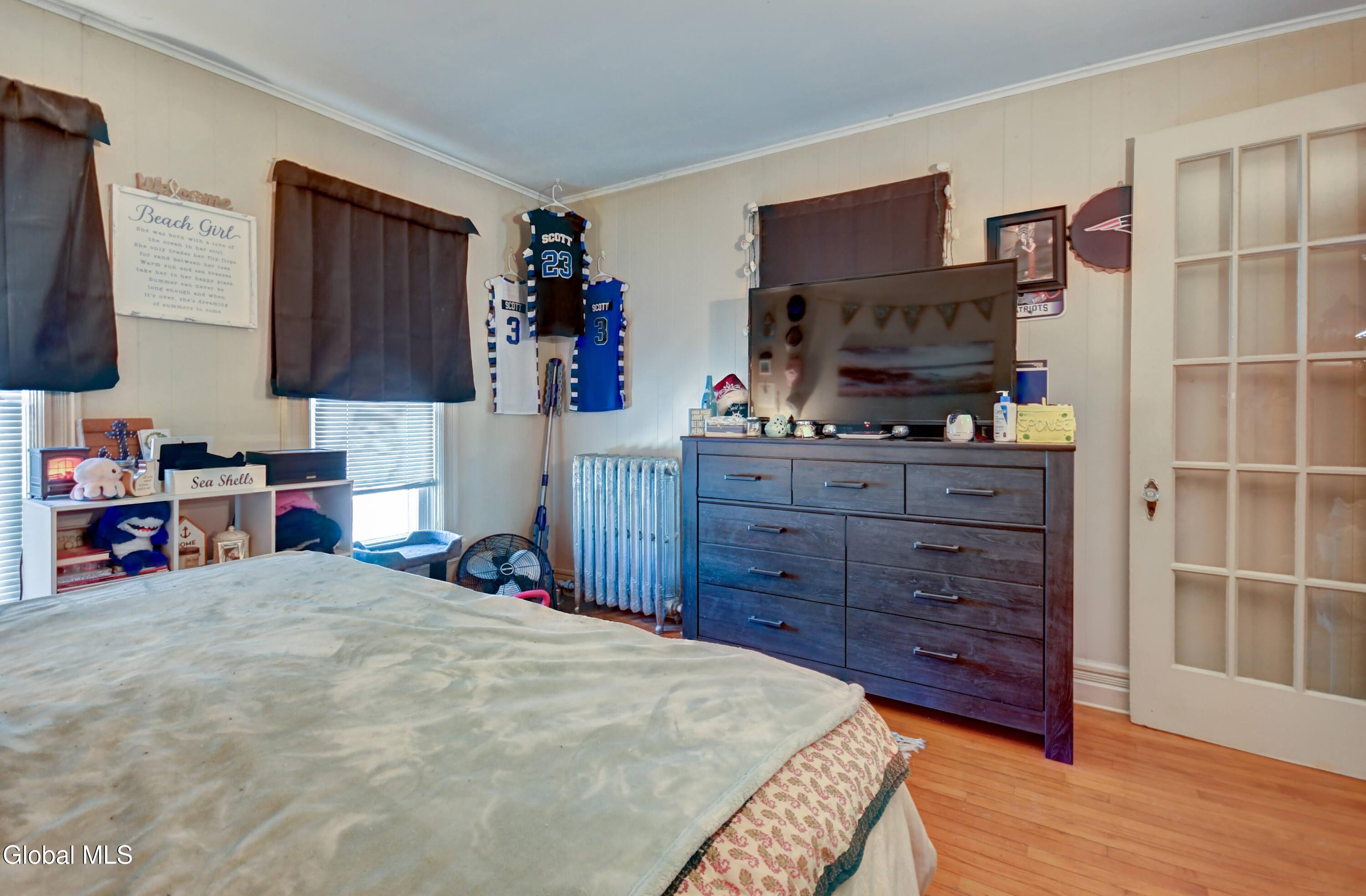 21 Willow Street Gloversville NY 12078