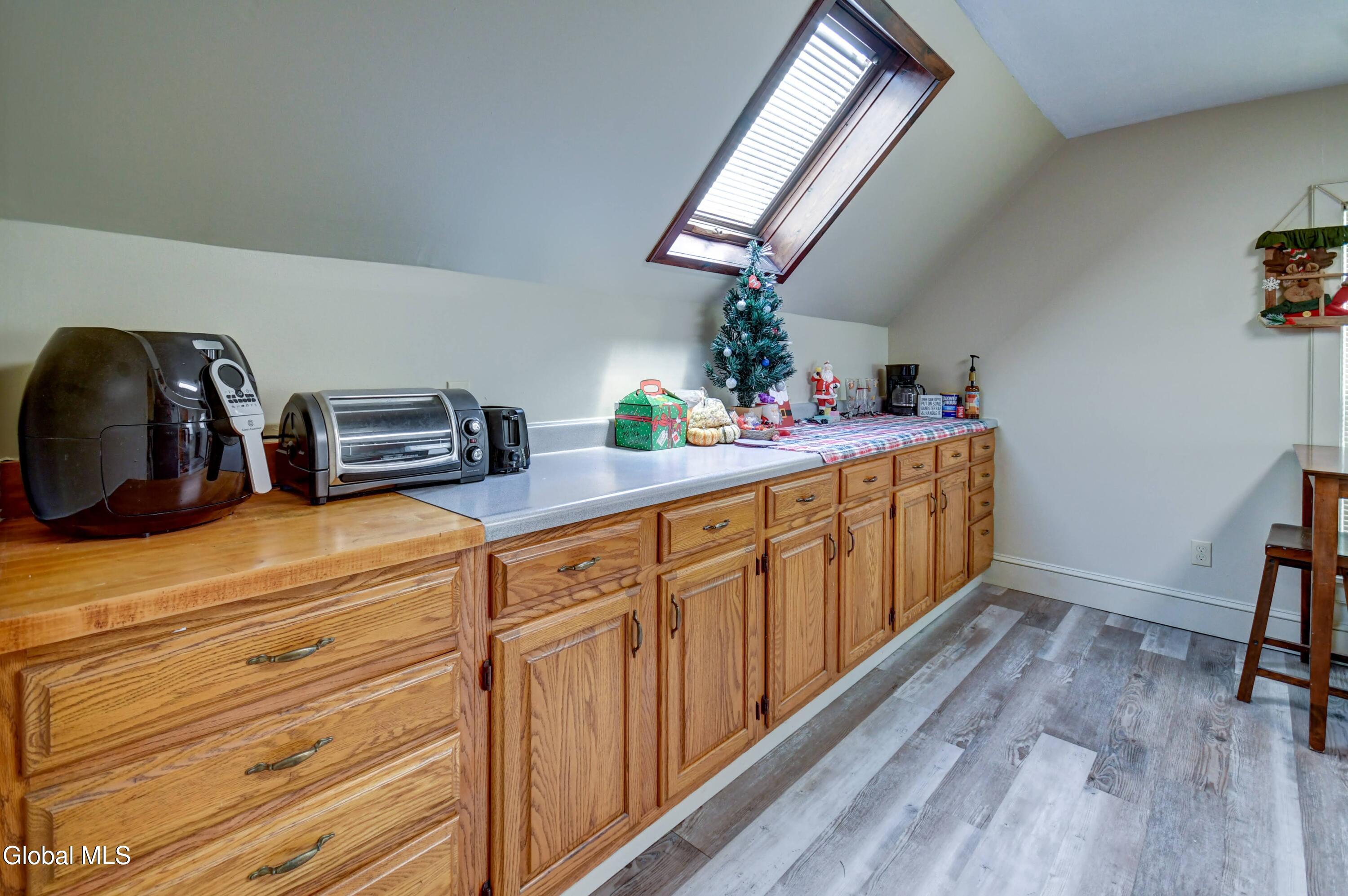 21 Willow Street Gloversville NY 12078