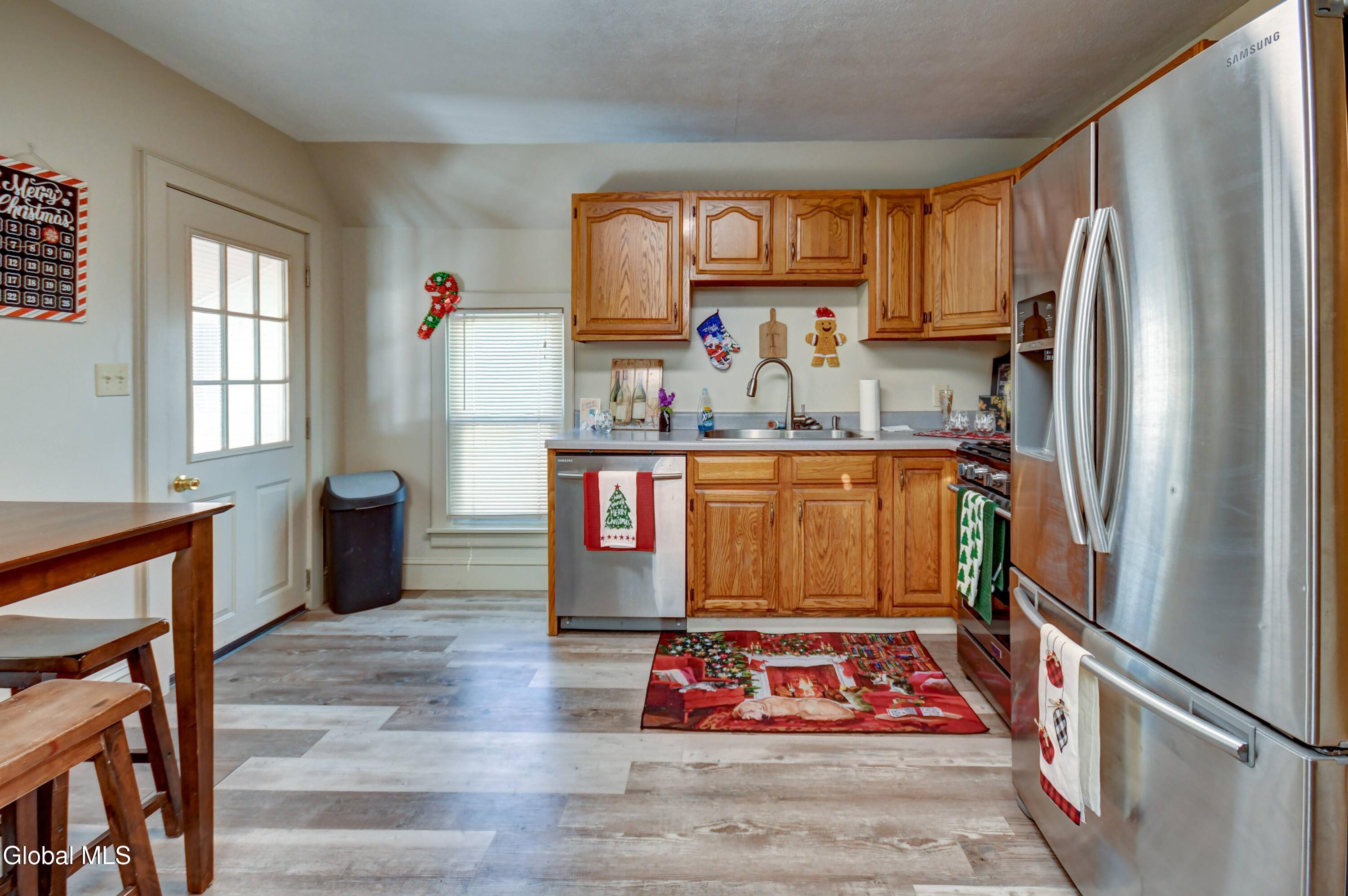 21 Willow Street Gloversville NY 12078