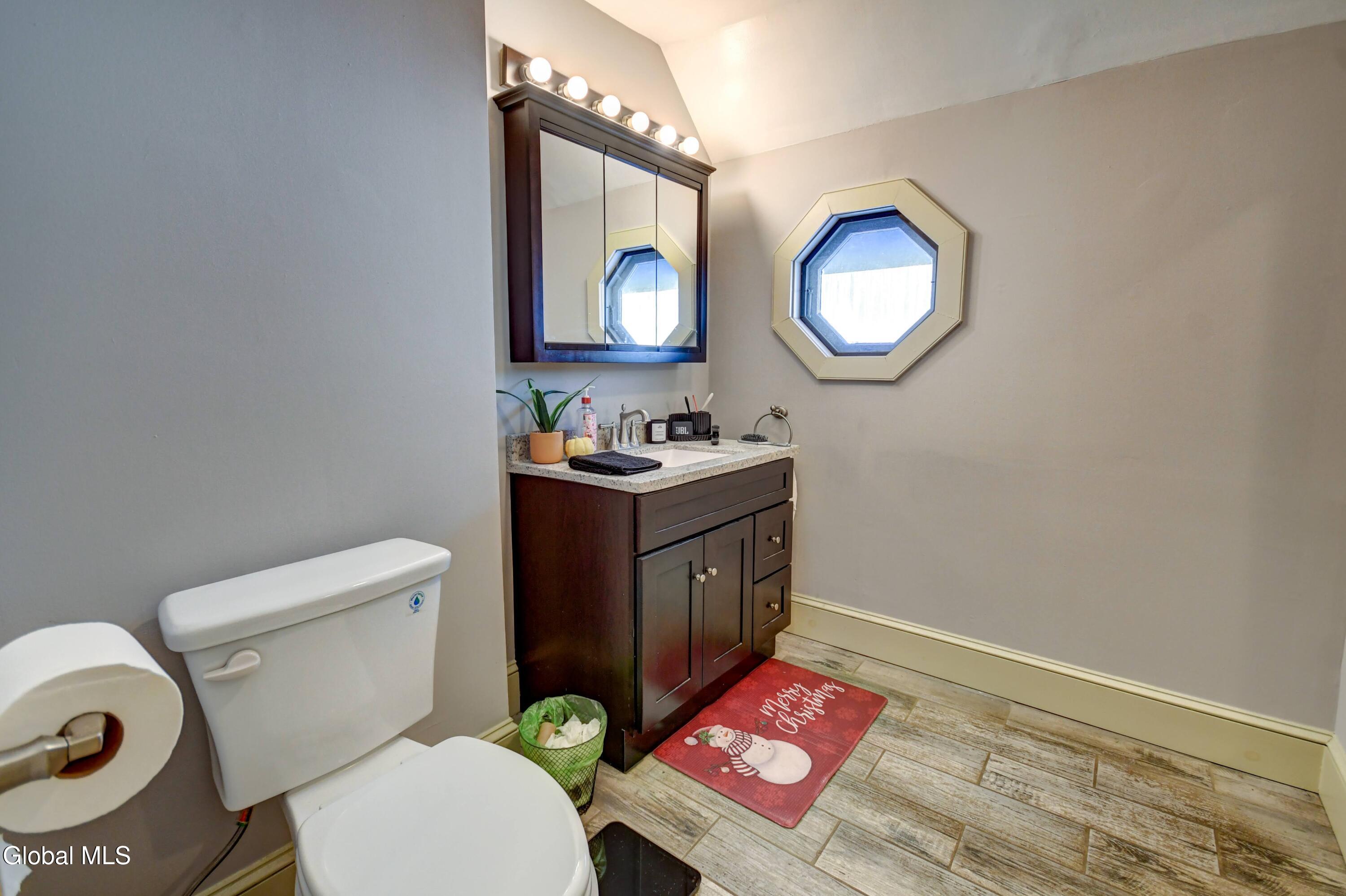 21 Willow Street Gloversville NY 12078