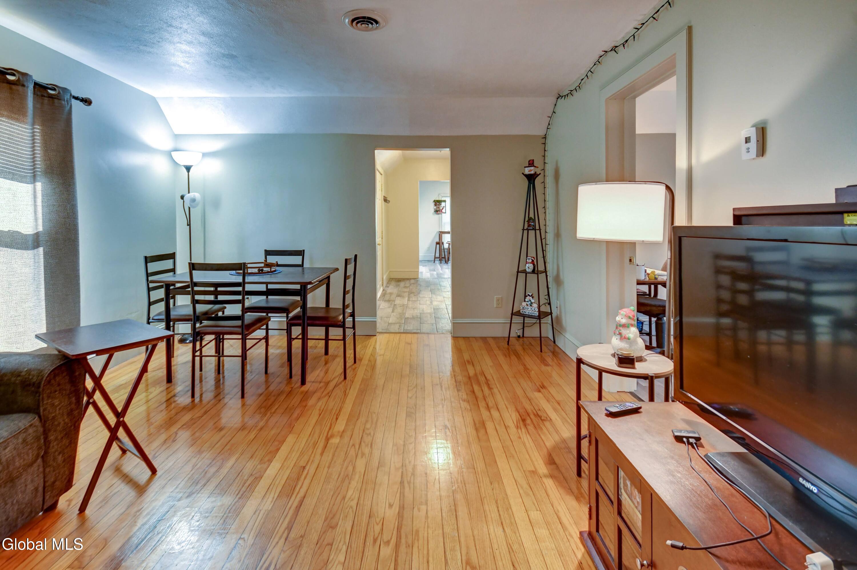 21 Willow Street Gloversville NY 12078
