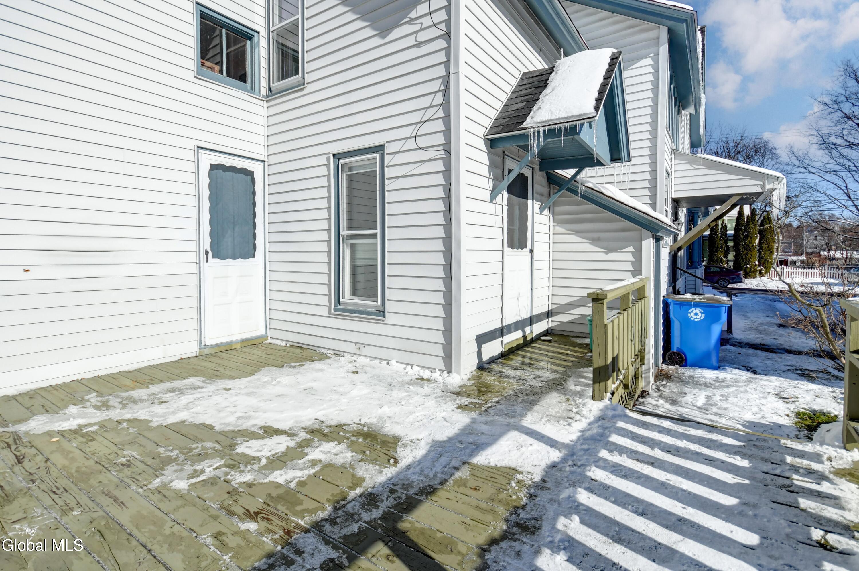 21 Willow Street Gloversville NY 12078