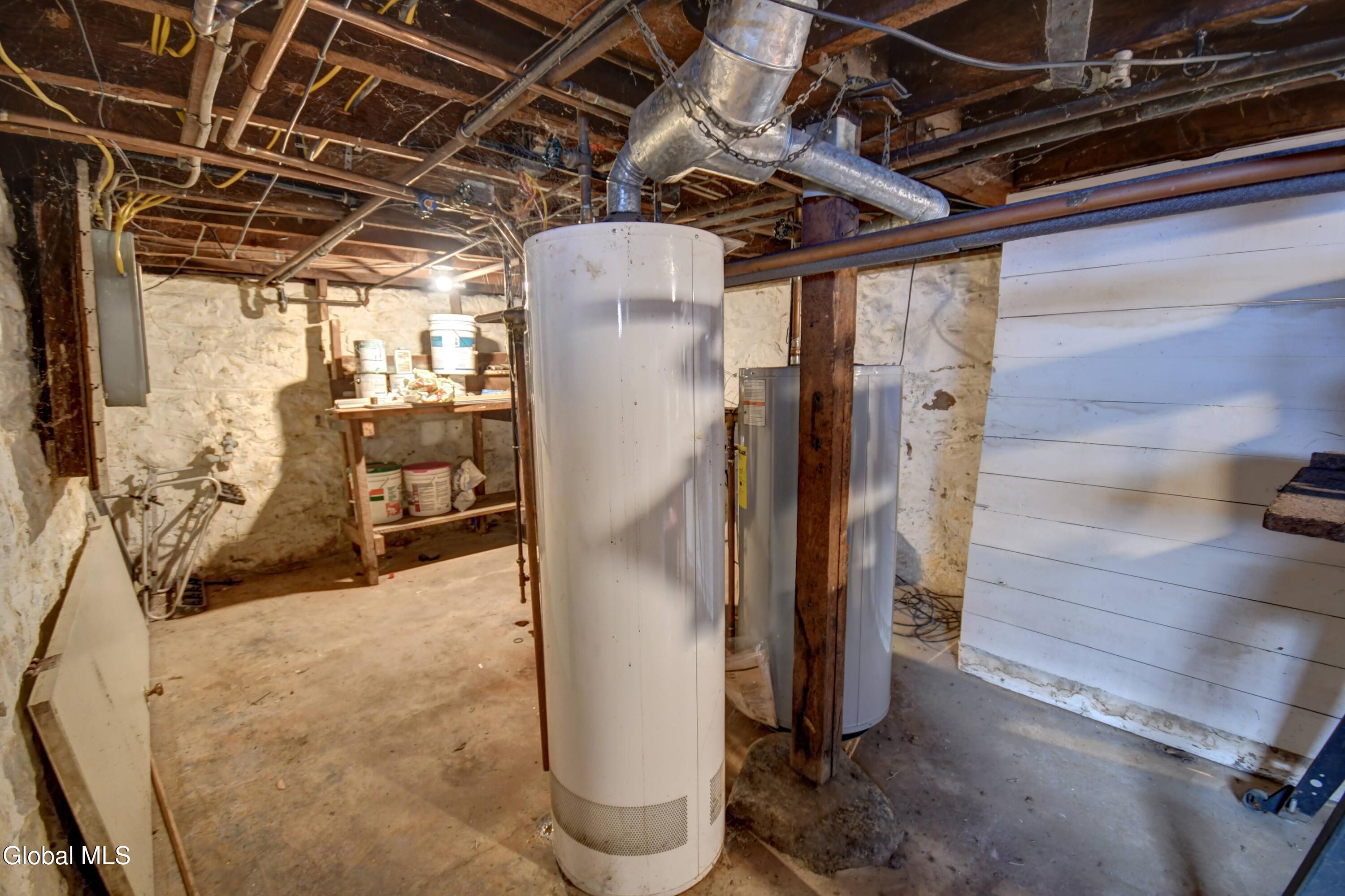 21 Willow Street Gloversville NY 12078