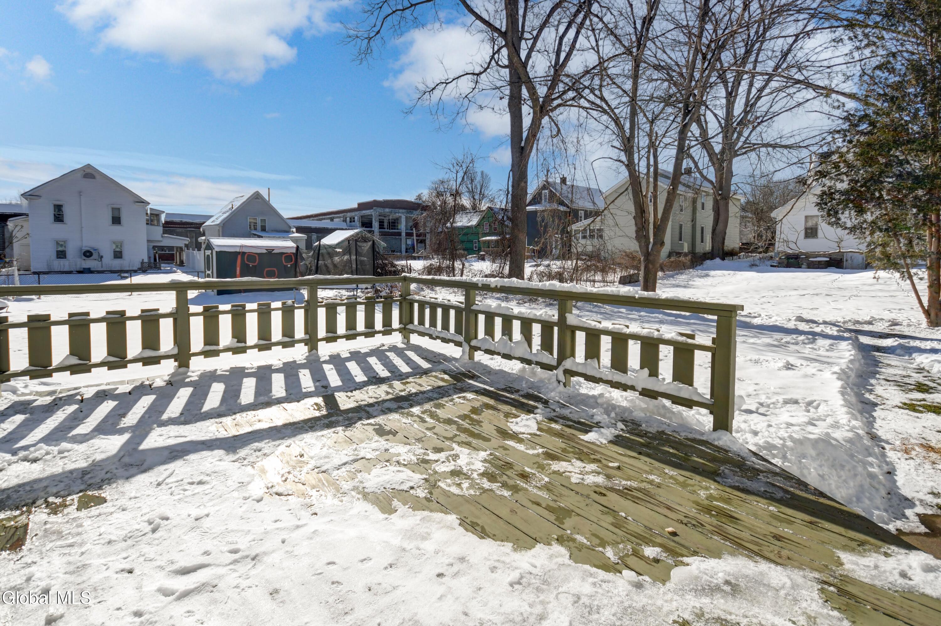 21 Willow Street Gloversville NY 12078