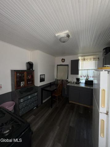 7 Winnie Avenue Troy NY 12180