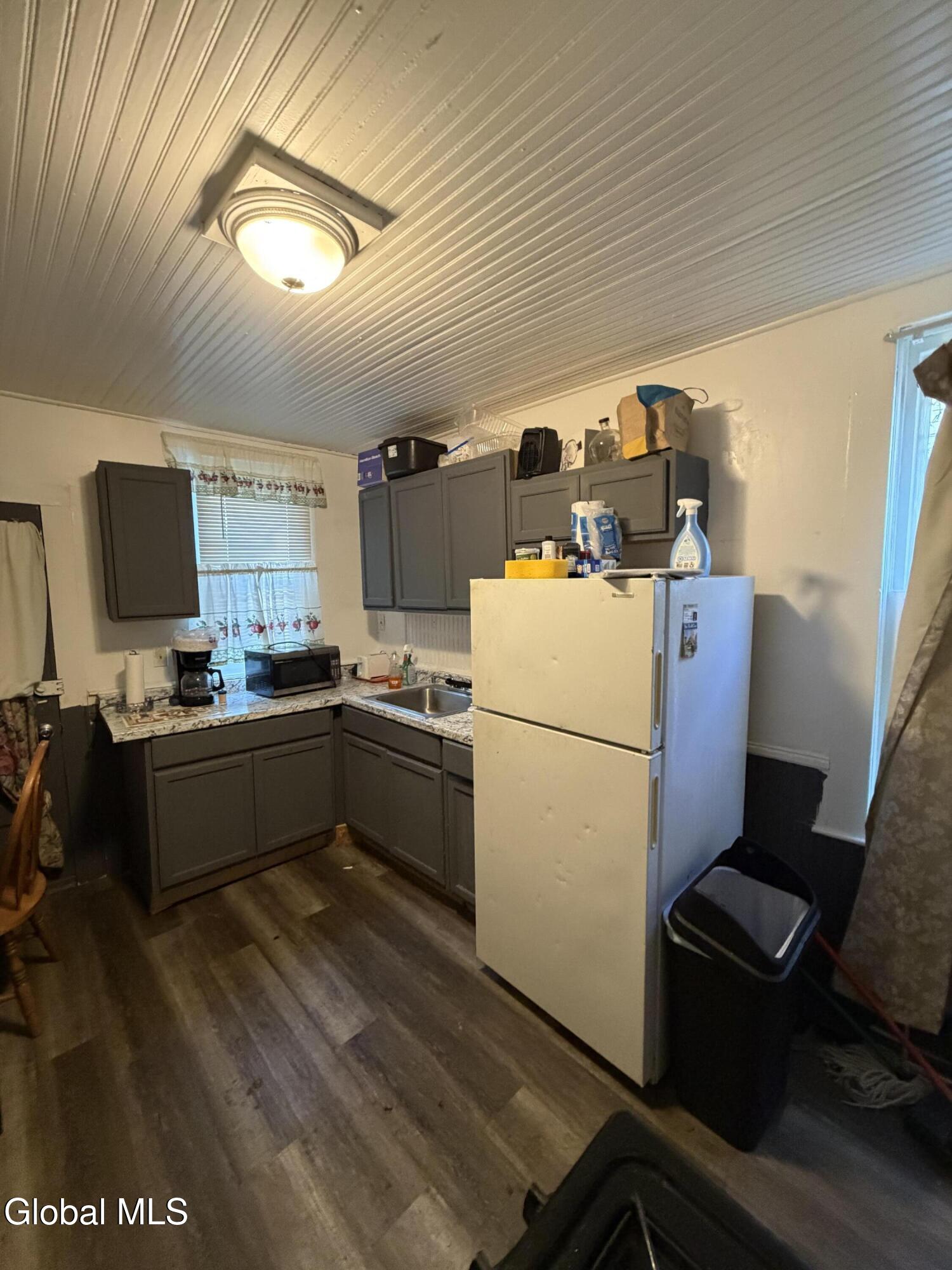 7 Winnie Avenue Troy NY 12180