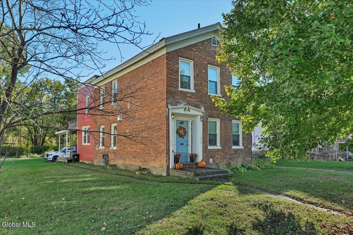 212 E Main Street Johnstown NY 12095