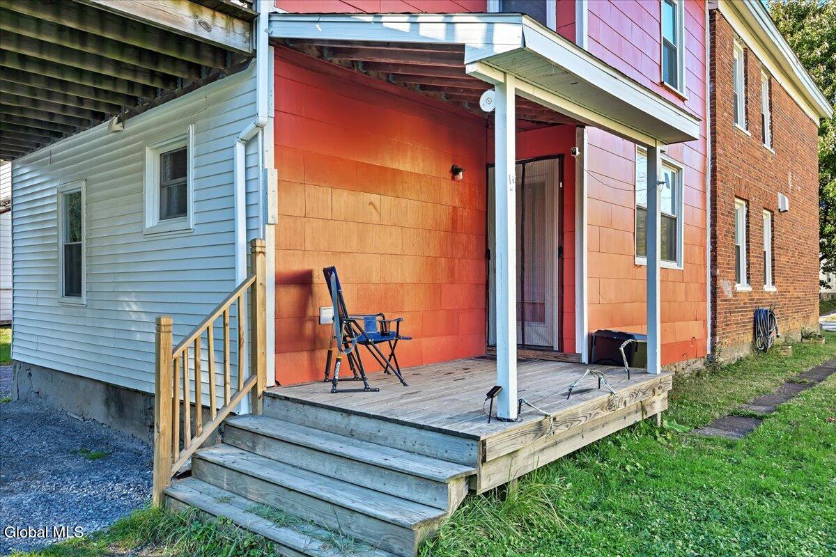 212 E Main Street Johnstown NY 12095