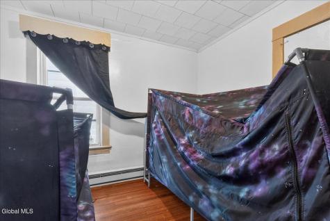 912-914 Cutler Street Schenectady NY 12303
