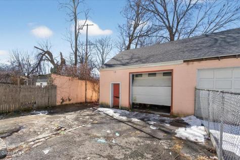 912-914 Cutler Street Schenectady NY 12303