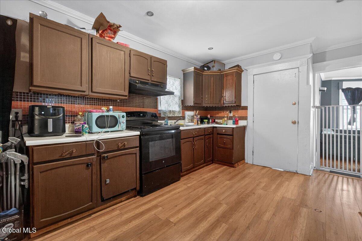 912-914 Cutler Street Schenectady NY 12303