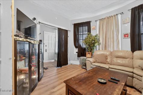 1503 Rugby Road Schenectady NY 12308