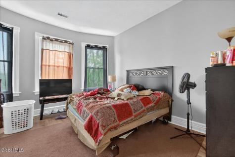 1503 Rugby Road Schenectady NY 12308