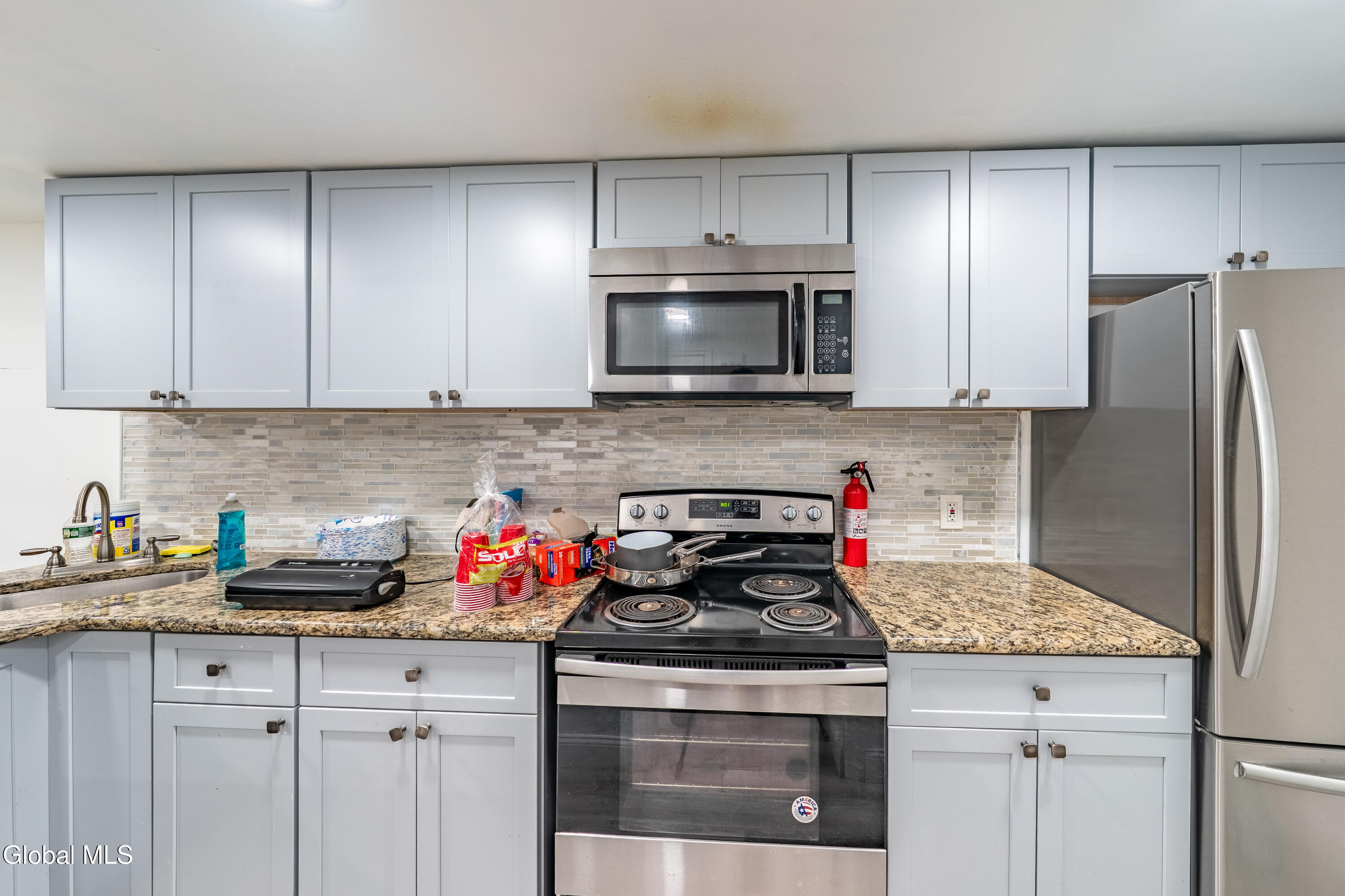 177 Lancaster Street Albany NY 12210
