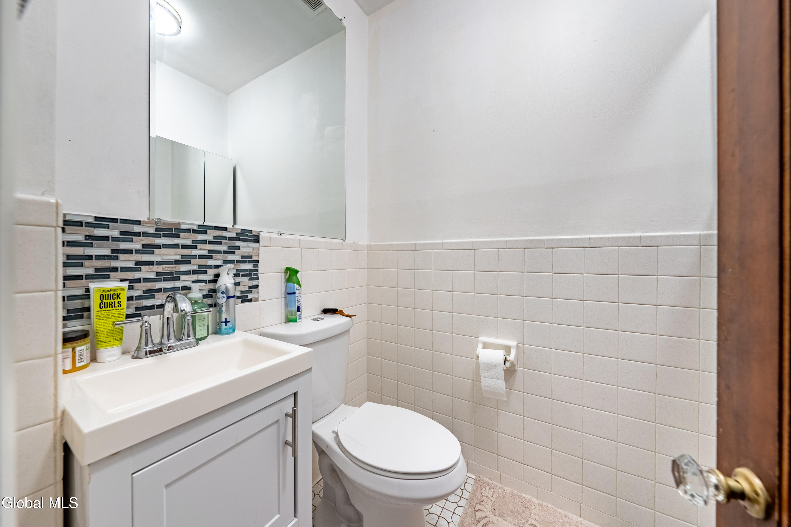 177 Lancaster Street Albany NY 12210