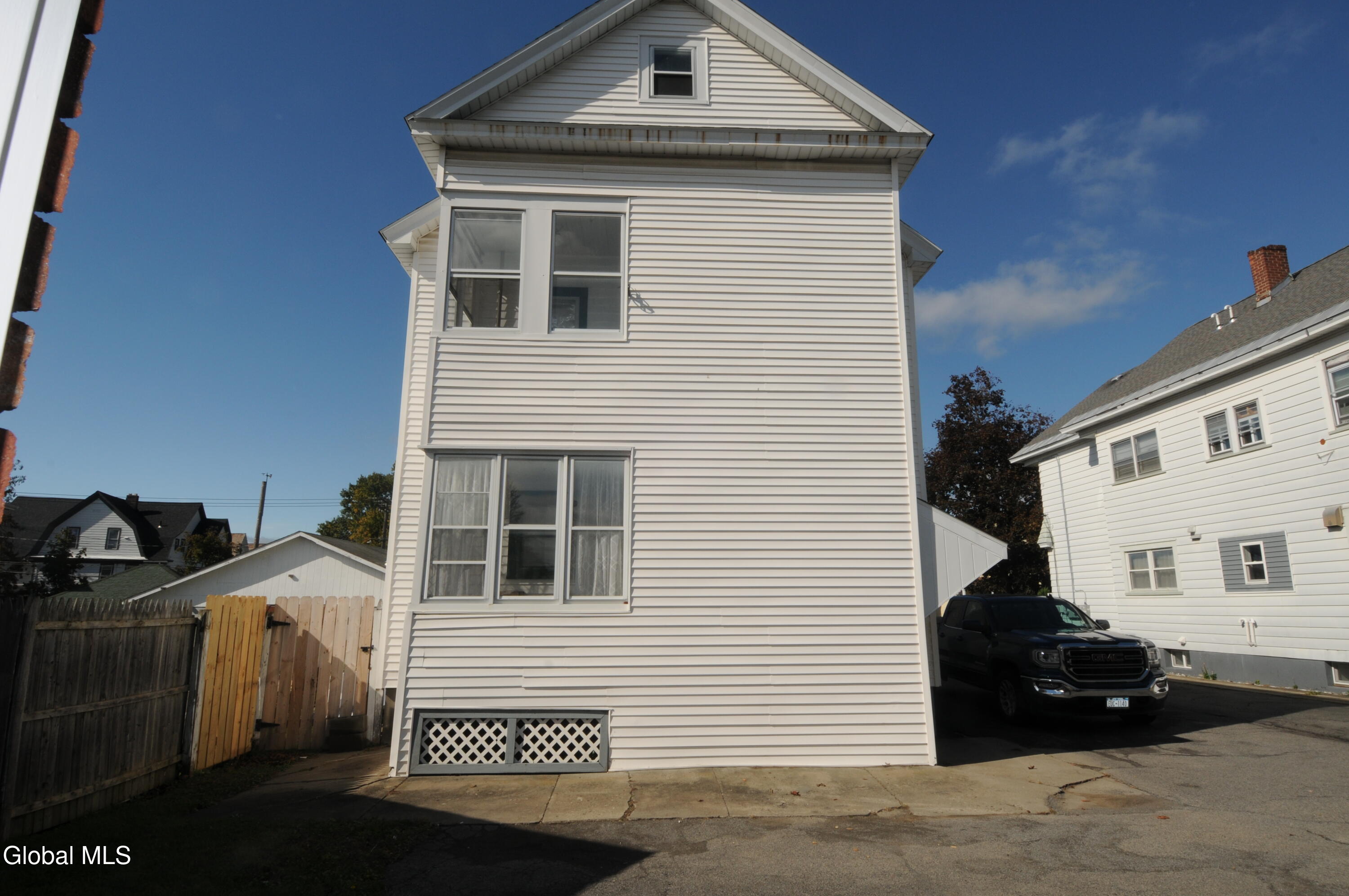 1114 Mcclellan Street Schenectady NY 12309