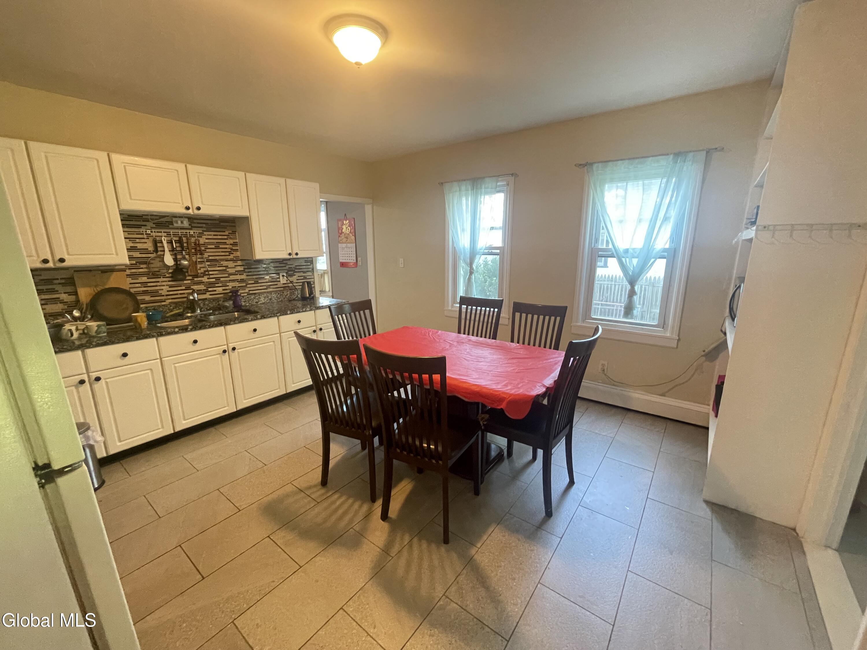 11 Sunnyside Avenue Albany NY 12205