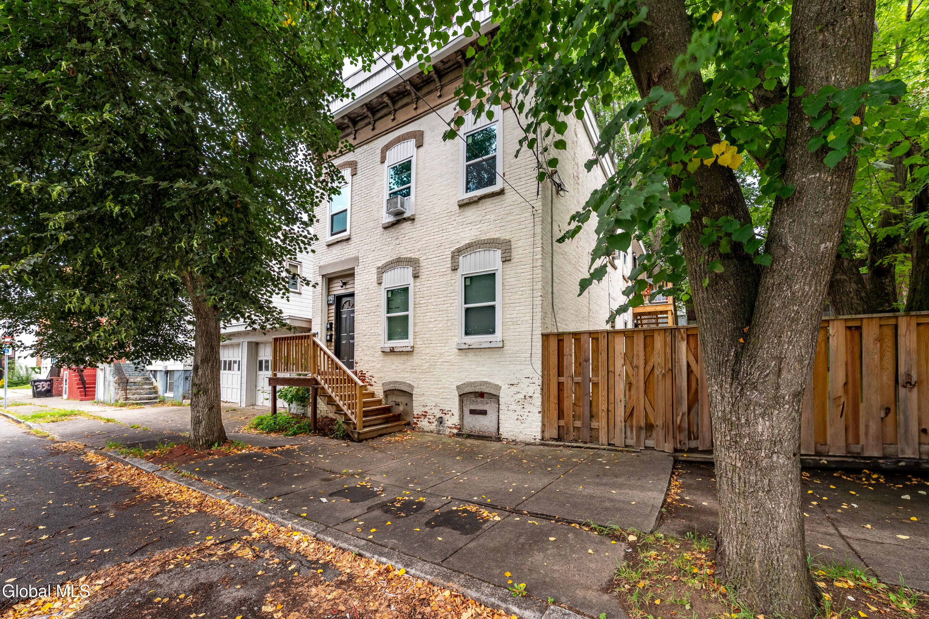 326 9th Street Troy NY 12180