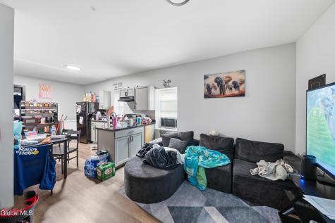326 9th Street Troy NY 12180