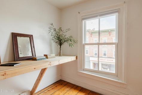 323 Warren Street Hudson NY 12534