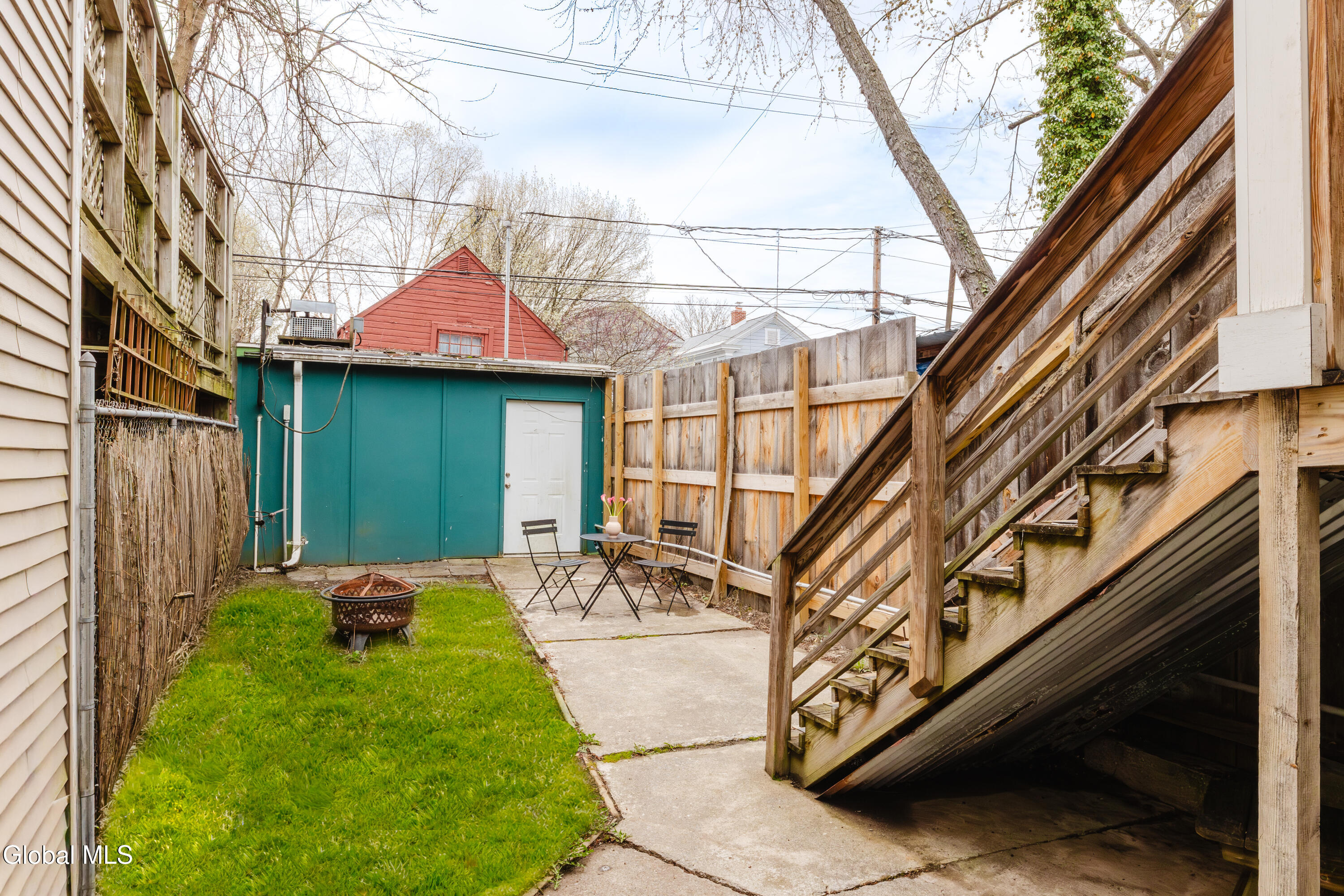 323 Warren Street Hudson NY 12534