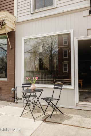 323 Warren Street Hudson NY 12534